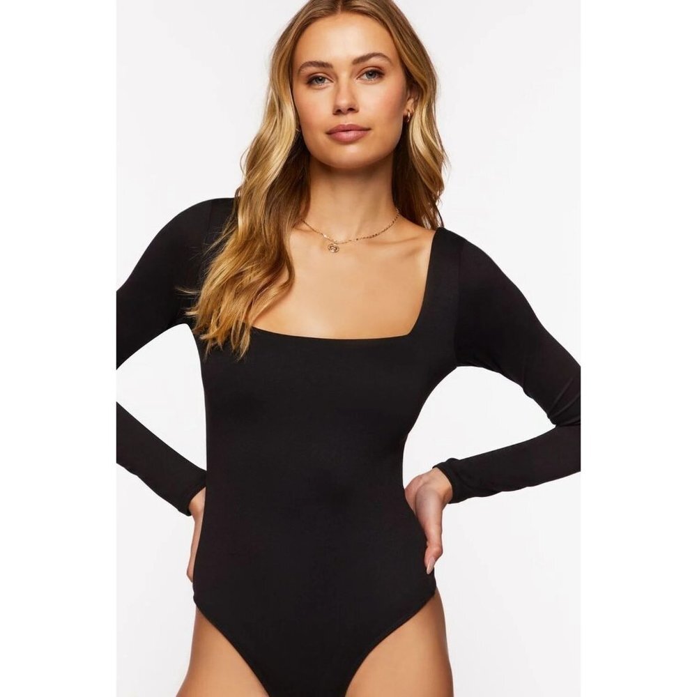 NWT FOREVER 21 Long-Sleeve Cutout Bodysuit Size M Color Black